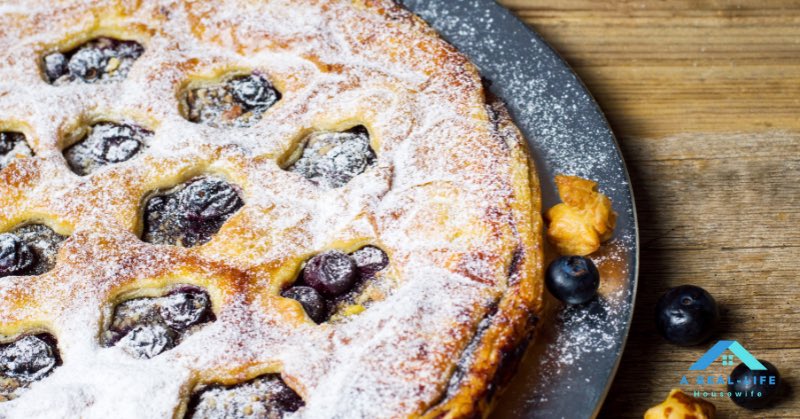 How to Cover Edge of Pie Crust with Foil Easily