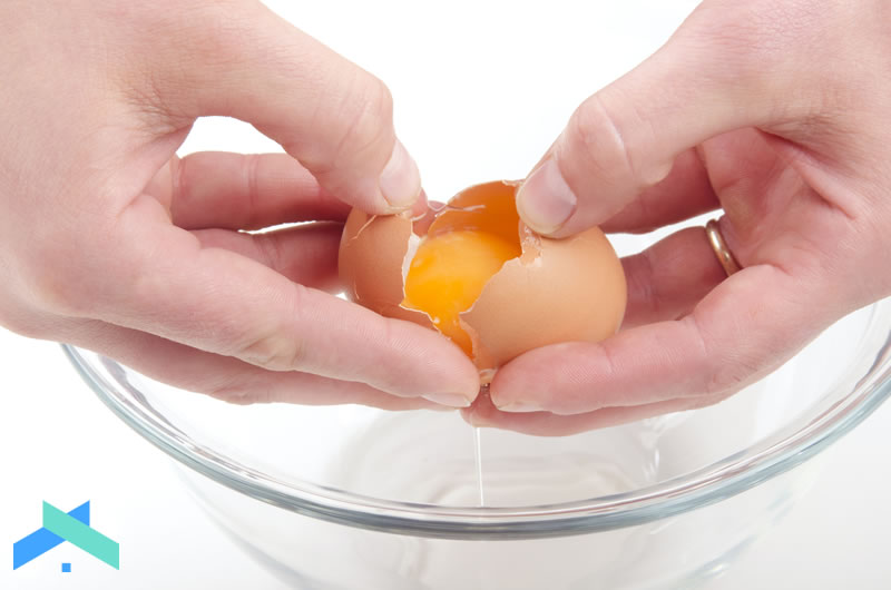How to Separate an Egg Yolk from the Egg White