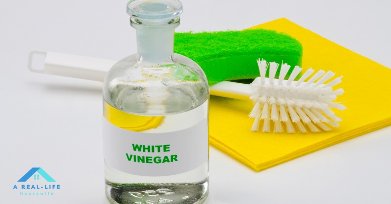 How to Clean Glass with Vinegar